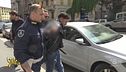 Milano, nuove tecniche di furto e borseggio: la fuga finisce subito