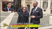 Elly Schlein senza orecchini: chieda un consiglio a Lilli Gruber