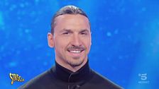 Zlatan Ibrahimovic conduce Striscia