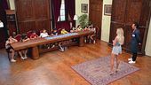 L'arrivo al campus di Jo Squillo, Natasha Stefanenko, Elena Morali e Blind