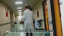 Ospedali nel caos, ma i medici senza vaccino non possono lavorare