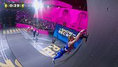 Viktoria Kramer, Celeste Dixon e Immy Hales affrontano la parete curva