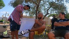 Lo scherzo a Nicolas Vaporidis