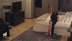 Lo scherzo ad Adriana Volpe