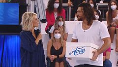 Can Yaman ad Amici22