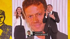 Lo scherzo di Teo Mammucari a Rocco Siffredi