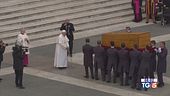Nelle mani del padre Addio Benedetto XVI