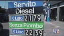 Benzina, giù i prezzi Pressing sul governo