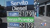 Benzina, giù i prezzi Pressing sul governo
