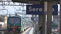 Spinto sui binari, presi due giovani