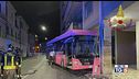 Mestre: nuovo incidente bus contro un palazzo