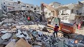 Terremoto, 23mila morti "Soccorsi troppo lenti"