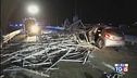Camion perde carico, auto travolte: 2 morti