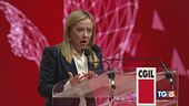E senza timore sul palco Cgil