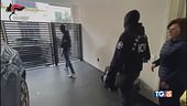 Dai pizzini alla spesa Arrestata l'amante