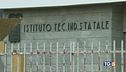 Studente 16enne accoltella la prof