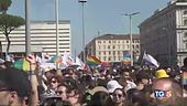 La piazza del gay pride tra diritti e polemiche