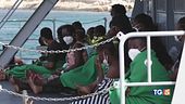 Migranti, altri sbarchi Meloni domani a Tunisi