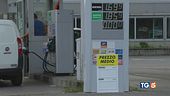 Calano pil e inflazione, lotta al caro benzina