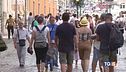 Italiani in vacanza e stranieri nelle città