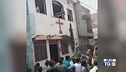 Picconate sulle chiese follia in Pakistan