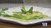 Gusto Verde: carpaccio di zucchine crude marinate con olio, sale, pepe e menta