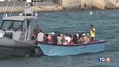 Il mare agitato frena sbarchi e trasferimenti