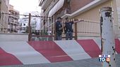 Infermiera uccisa nell'androne di casa