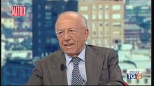 La storia di Silvio Berlusconi raccontata da Fedele Confalonieri