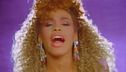 Whitney Houston torna in classifica