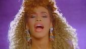 Whitney Houston torna in classifica