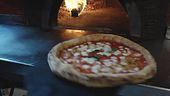 Oggi si celebra sua maestà la pizza