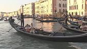 Venezia, carnevale da tutto esaurito
