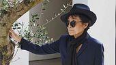 Yoko Ono compie 90 anni