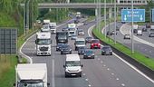 Ue e auto green, frenata in corsa