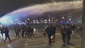Francia in rivolta, Macron rischia