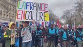 Pensioni, la Francia non si arrende