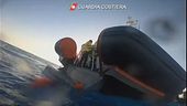 Lampedusa, 19 sbarchi in una notte
