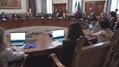 Reddito, nuova stretta ai sussidi