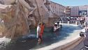 Ecoattivisti, colpita la fontana di Piazza Navona