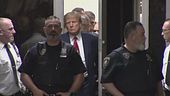 Trump condannato per abusi sessuali