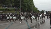 Meloni festeggia gli alpini