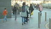 Tenta di rapire un bimbo in piazza