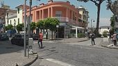 Spari al bar, presi due giovani
