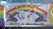 Il gay pride sfila a Milano