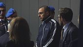 Lascia il carcere, Delfino fa paura