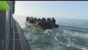 I pirati assaltano i migranti