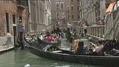 Venezia, più turisti che abitanti