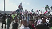 Primi aiuti a Gaza, valico richiuso