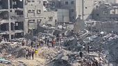 La guerra tra bombe e spiragli